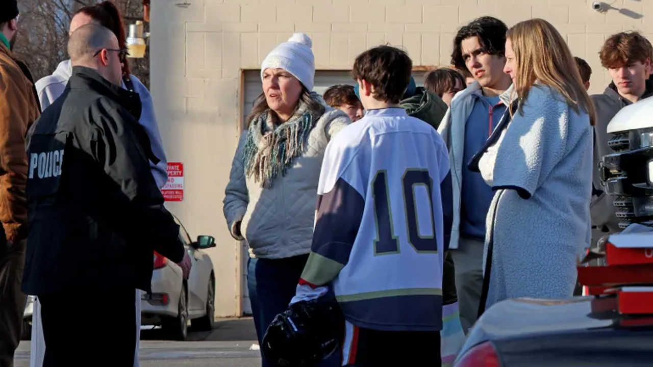যুক্তরাষ্ট্রের হাইস্কুলে বন্দুকধারীর হামলা, নিহত ২