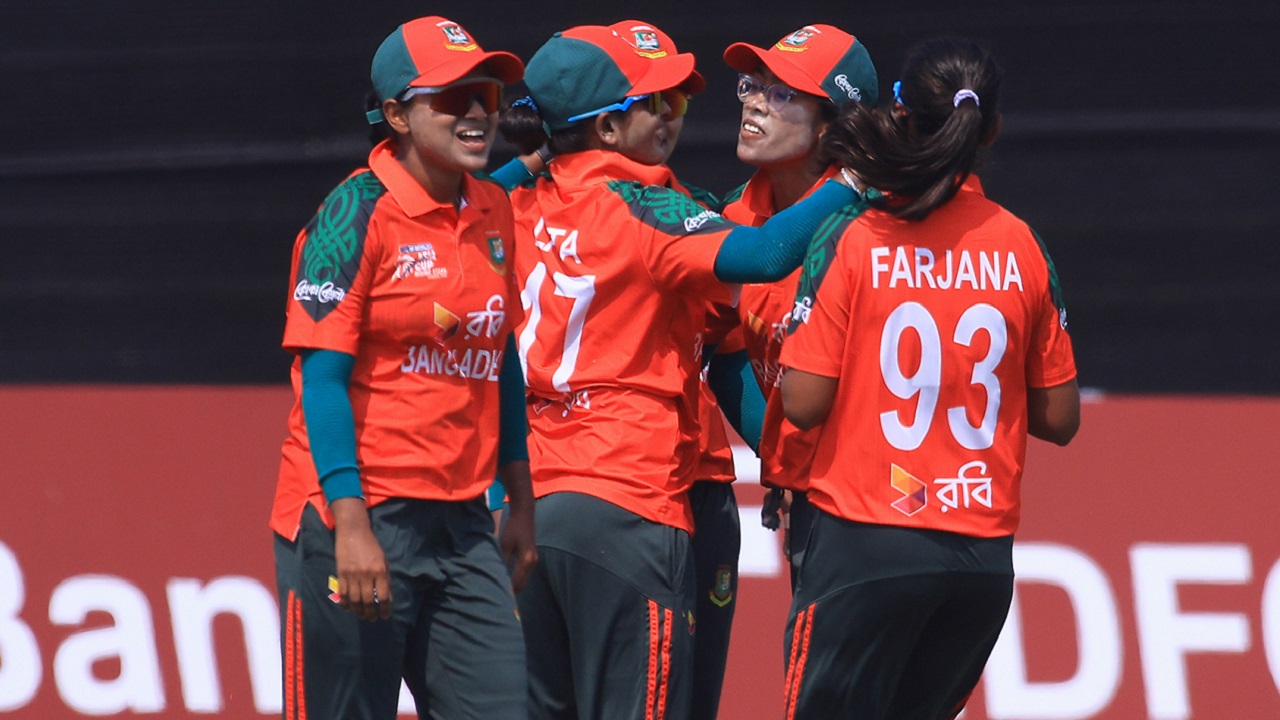 গ্রুপ চ্যাম্পিয়ন হয়েই সেমিফাইনালে বাংলাদেশ