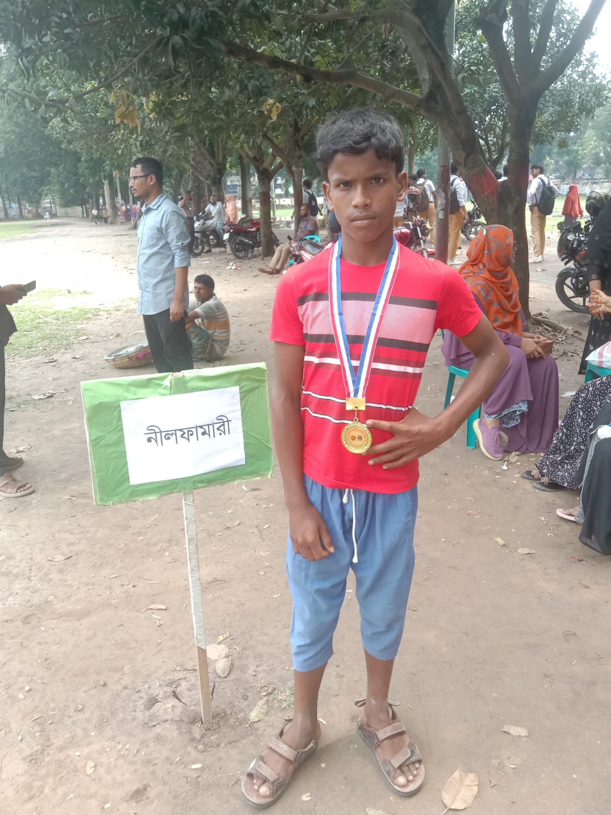 দারিদ্র্যের কাছে হার মানেনি রিফাত, এবার লক্ষ্য জাতীয় পদক
