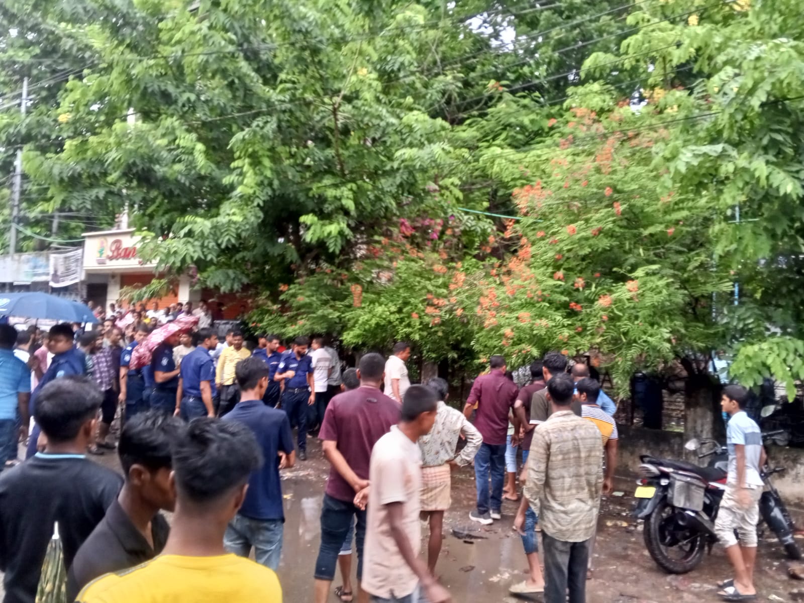 আলীকদম প্রেস ক্লাব দখলচেষ্টার অভিযোগ, উত্তেজনা