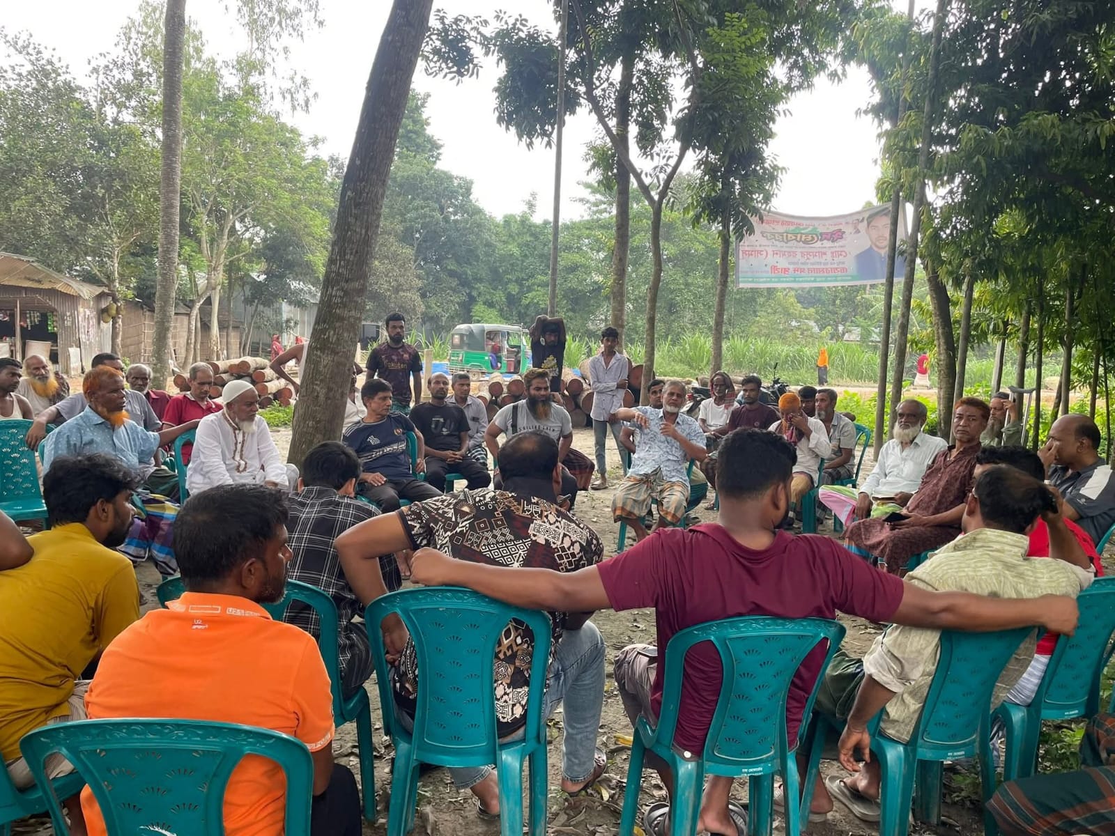 মাদকের বিরুদ্ধে কঠোর বার্তা গ্রামবাসীর: ‘মাদক ছাড়ো, না হয় গ্রাম ছাড়’