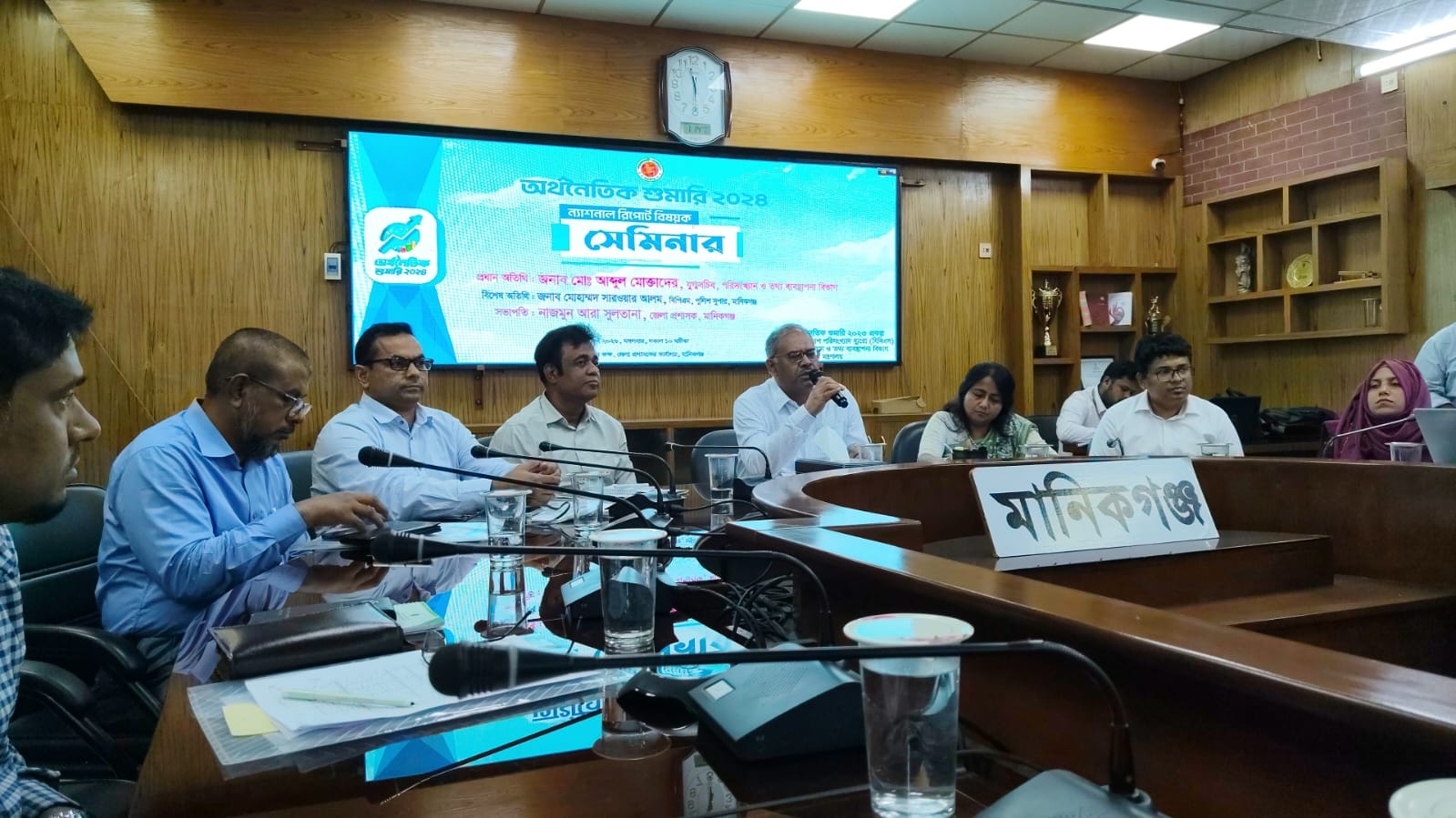 প্রবৃদ্ধি ১২৯ শতাংশ, মানিকগঞ্জে কর্মসংস্থান পৌনে তিন লাখ মানুষের