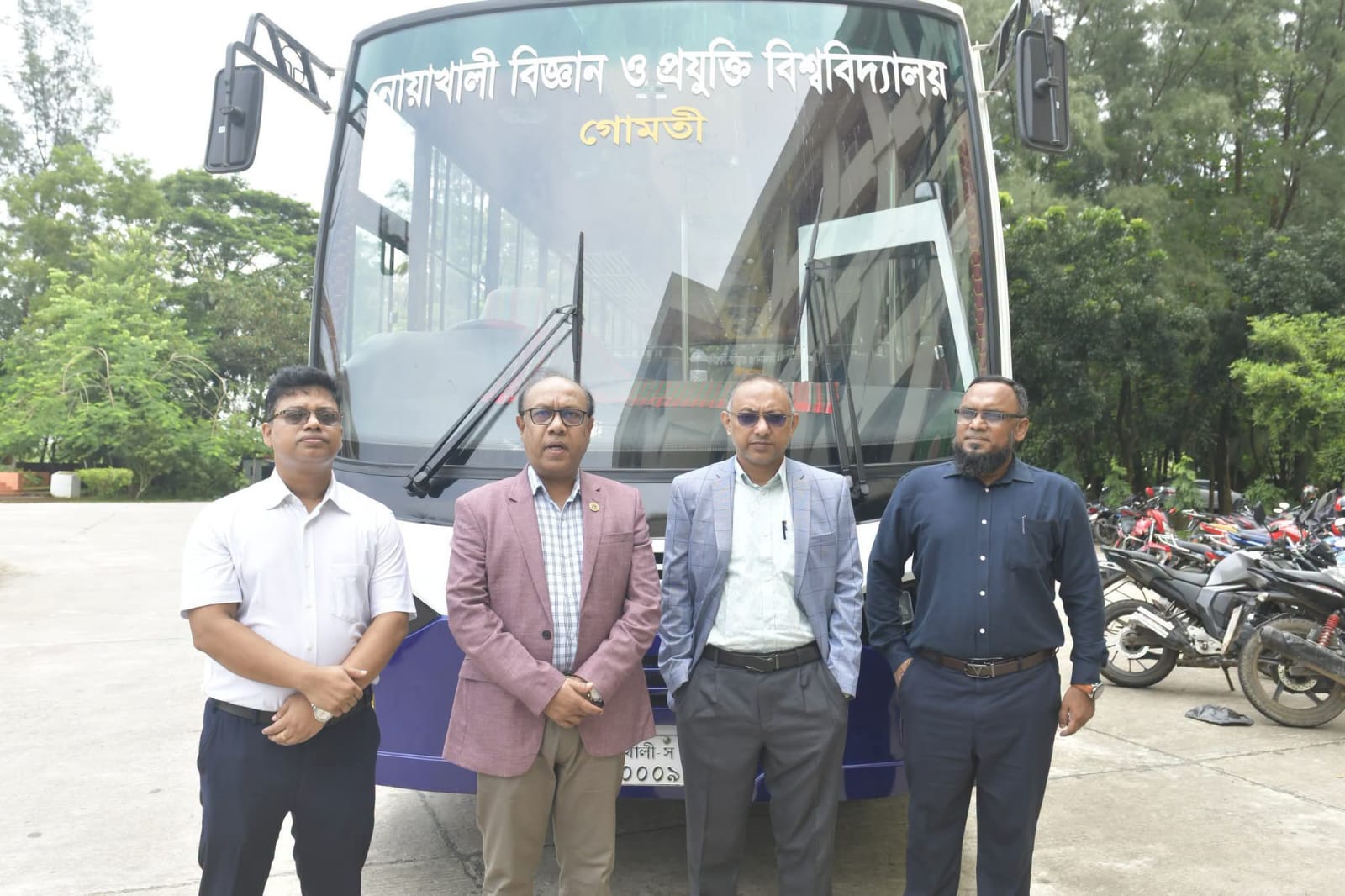 নোবিপ্রবি পরিবহন পুলে রিনোভেট বাস সংযোজন, শিগগিরই আসছে আরও দুই বাস
