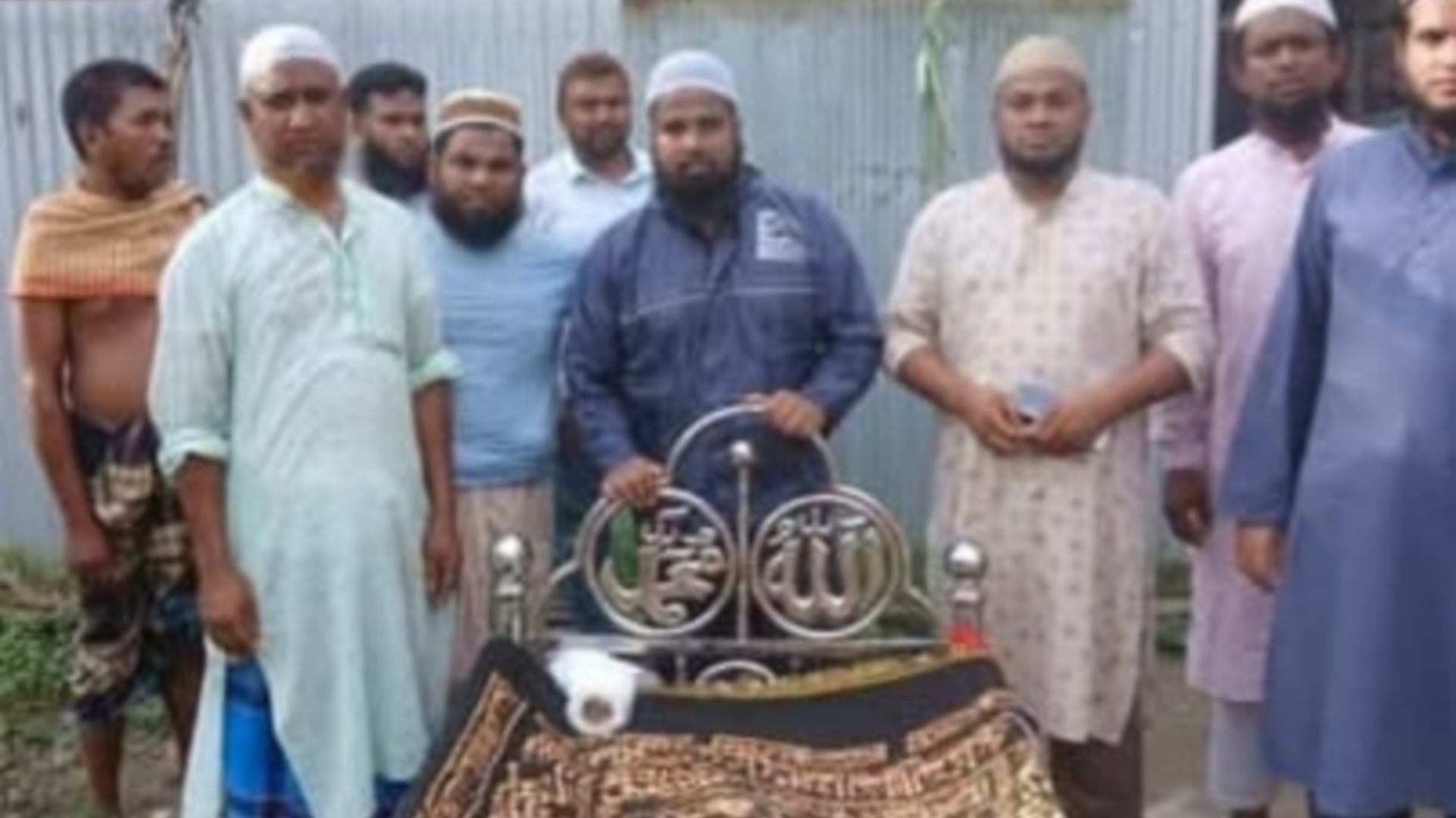 শেষ যাত্রায় অসহায় মানুষের পাশে ‘আল বিদায় সেবা