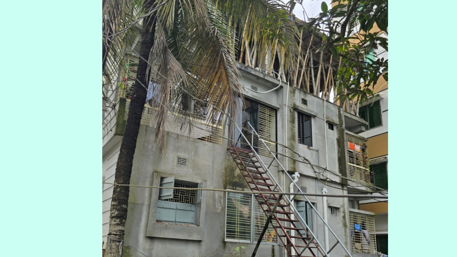 কী হচ্ছে নরসিংদী পৌরসভায়? অনুমোদন ছাড়াই ৬ তলা ভবন নির্মাণ, এখন অনুমোদনের তোড়জোড়!