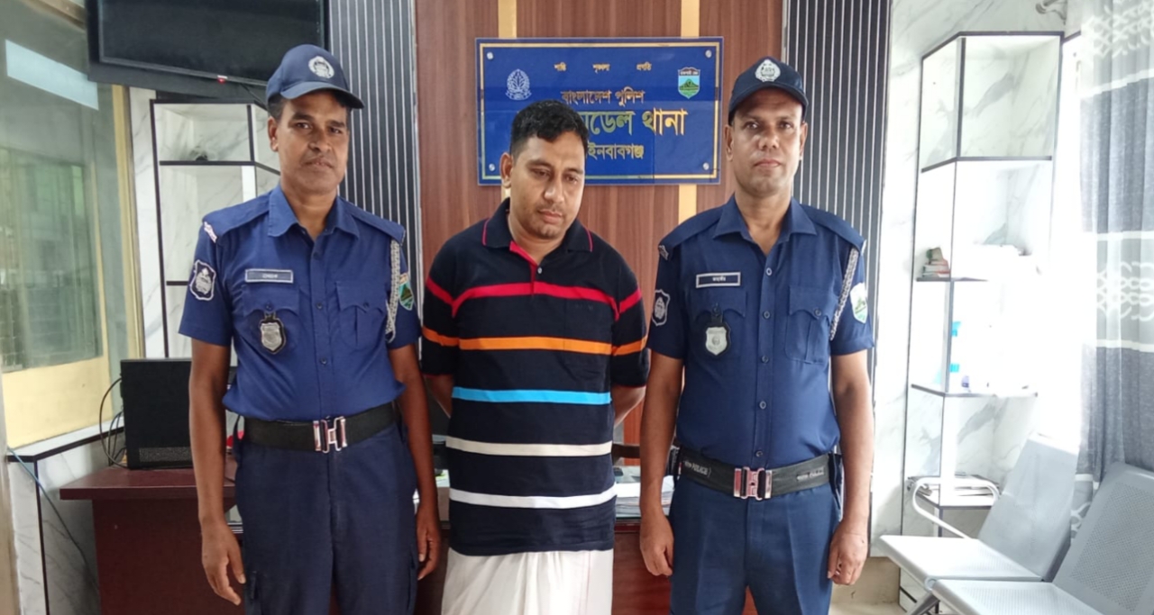 চাঁপাইনবাবগঞ্জে যাবজ্জীবন সাজাপ্রাপ্ত মাদক ব্যবসায়ী জুয়েল গ্রেপ্তার