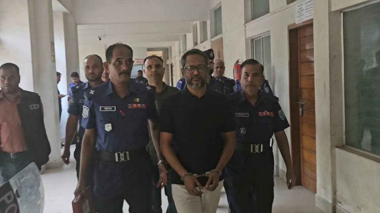 রিকশাচালক হত্যা মামলায় আ’লীগের সাবেক এমপি মুক্তা কারাগারে