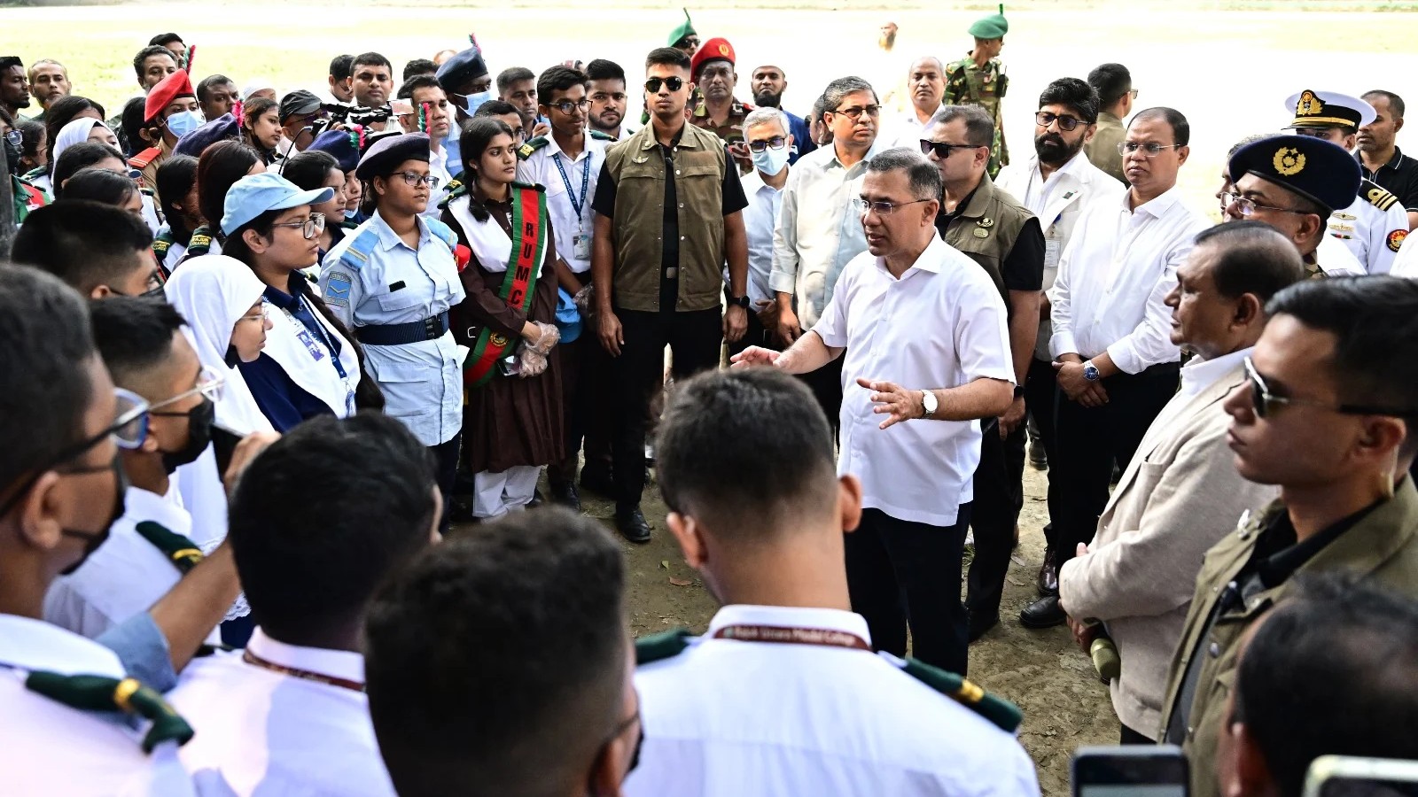 ডেঙ্গু পরিস্থিতি দেখতে প্রধানমন্ত্রীর ঝটিকা অভিযান