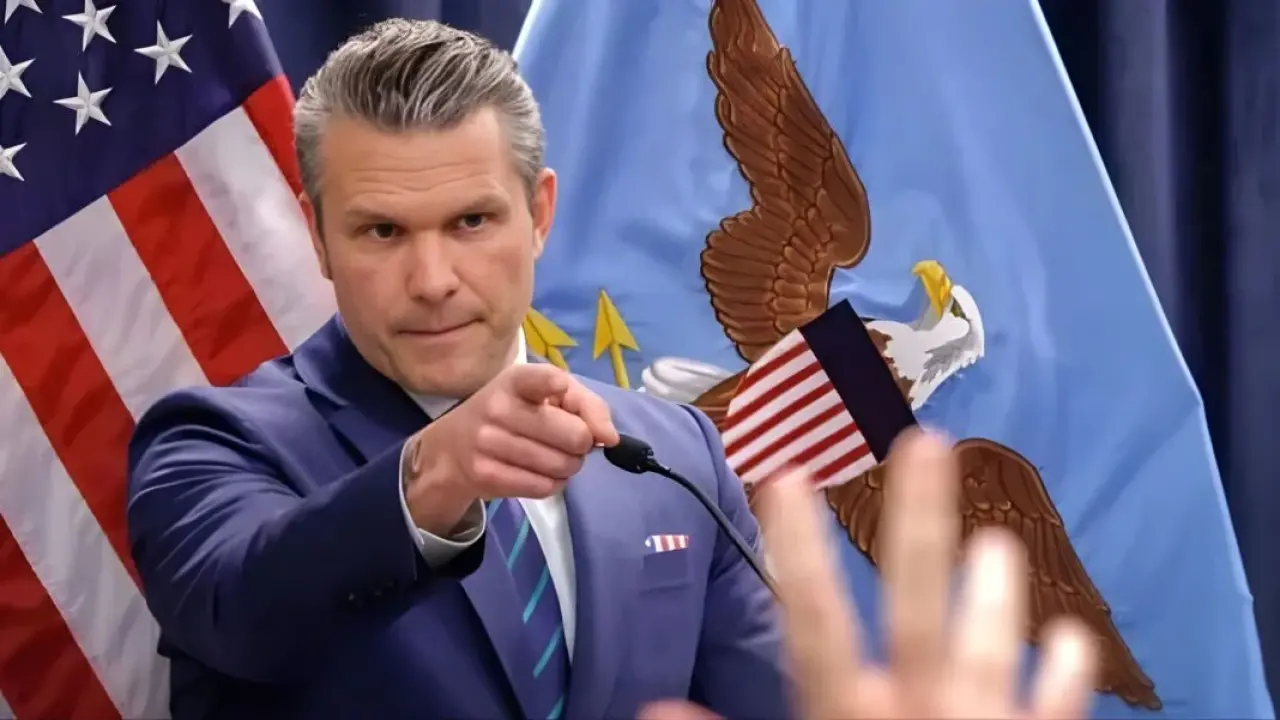 মার্কিন প্রতিরক্ষামন্ত্রী পিট হেগসেথ