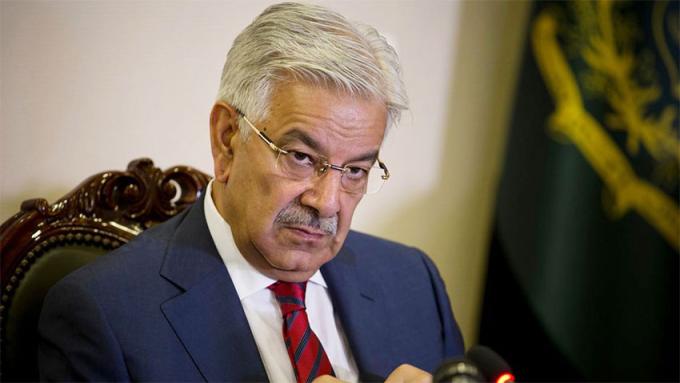 পাকিস্তানের প্রতিরক্ষামন্ত্রী খাজা আসিফ
